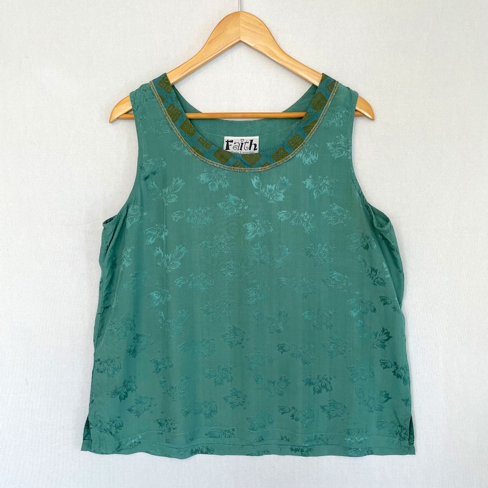 Faith by Celia Forrester Size XL Embossed Tone on Tone Green Shell Tank